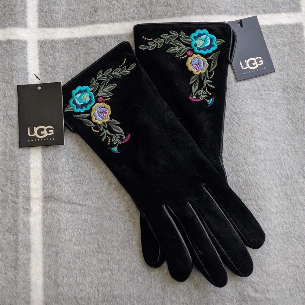 UGG Gloves (embroidered)